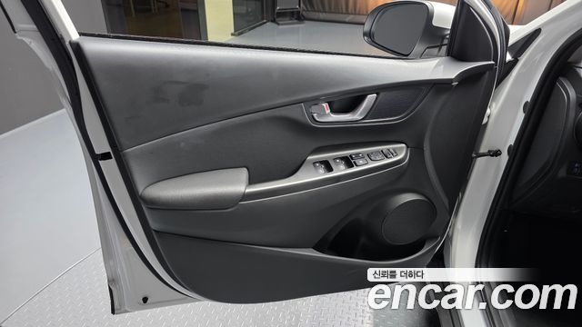 Hyundai Kona 2023 — photo 14