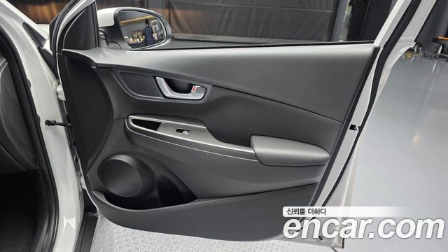 Hyundai Kona 2023 — photo 15