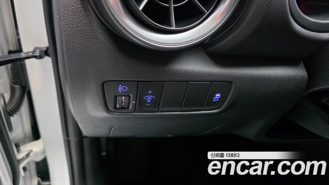 Hyundai Kona 2023 — photo 30