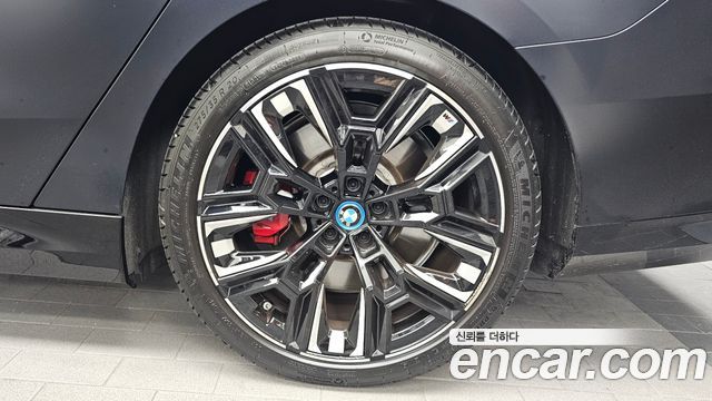 BMW i5 2024 — photo 5