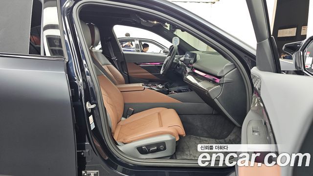 BMW i5 2024 — photo 17