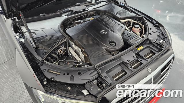 Mercedes-Benz S-Class 2021 — photo 6