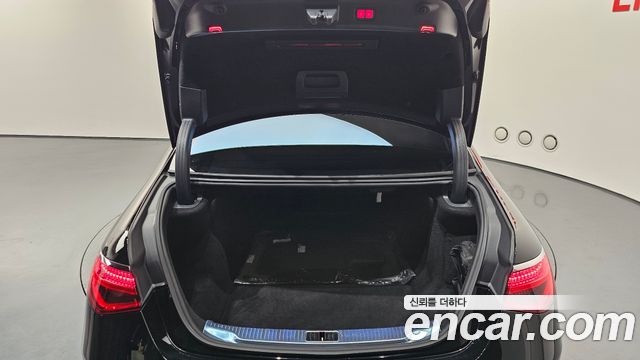 Mercedes-Benz S-Class 2021 — photo 20
