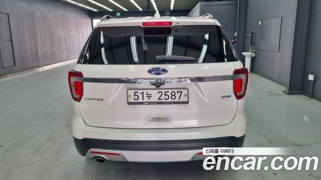 Ford Explorer 2017 — photo 4