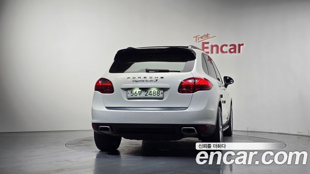 Porsche Cayenne 2011 — photo 4