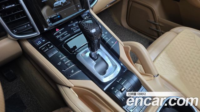 Porsche Cayenne 2011 — photo 9