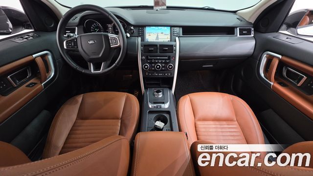 Land Rover Discovery Sport 2016 — photo 7