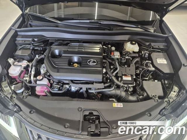 Lexus UX 2026 — photo 6
