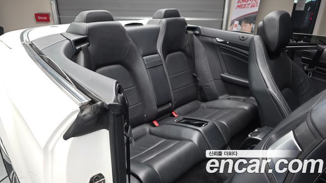 Mercedes-Benz E-Class 2017 — photo 12