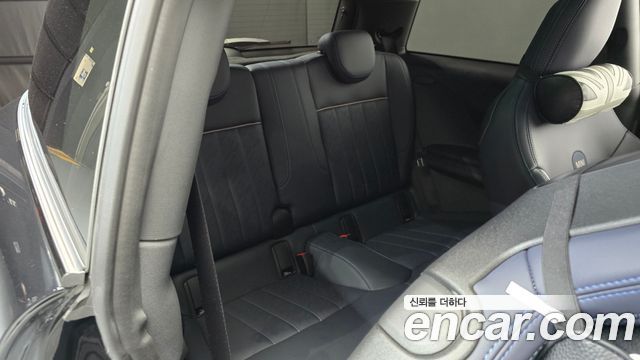Mini Cooper 2025 — photo 17