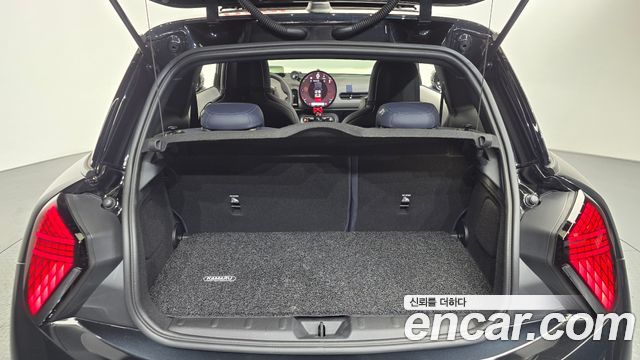 Mini Cooper 2025 — photo 21