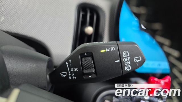 Mini Cooper 2025 — photo 24