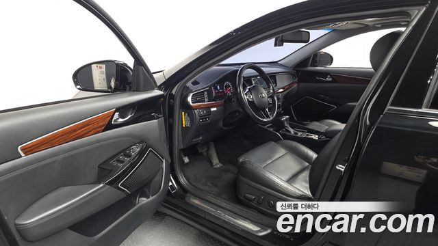 Kia K7 2016 — photo 10