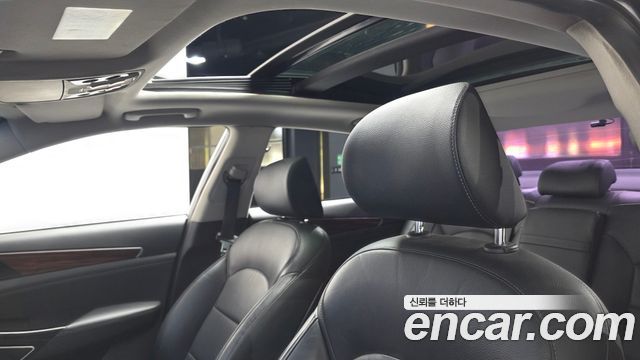 Kia K7 2016 — photo 18