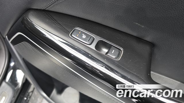 Kia K7 2016 — photo 19