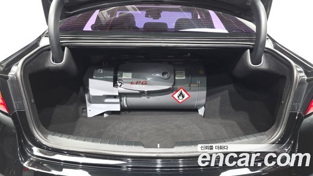 Kia K7 2016 — photo 20