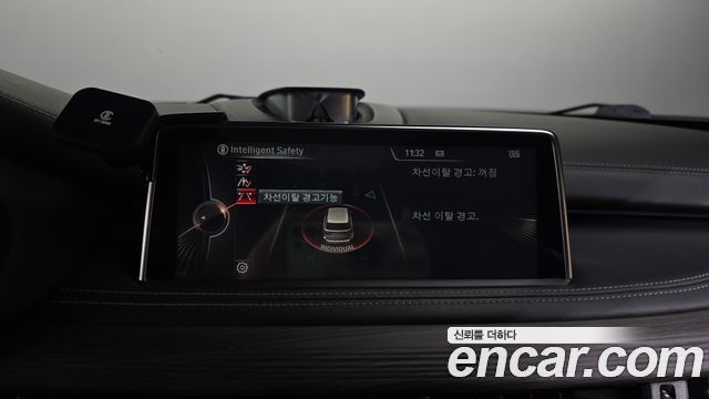 BMW X5 2016 — photo 16