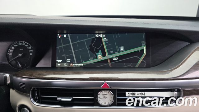 Genesis G90 2019 — photo 15