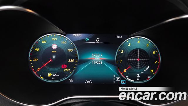 Mercedes-Benz C-Class 2020 — photo 10