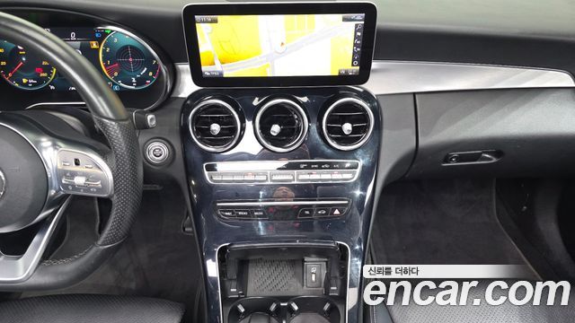 Mercedes-Benz C-Class 2020 — photo 17