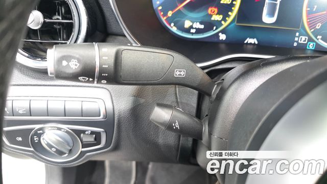 Mercedes-Benz C-Class 2020 — photo 27