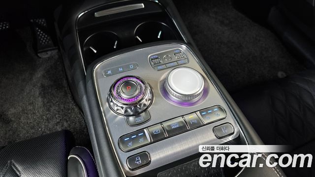 Genesis G90 2023 — photo 9