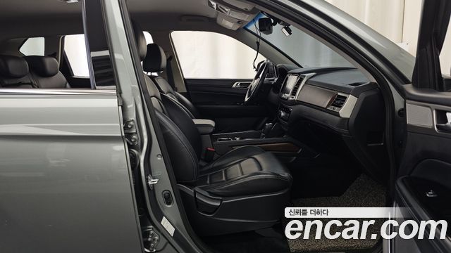 KG Mobility Rexton 2018 — photo 11