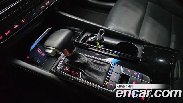 Kia K7 2016 — photo 9