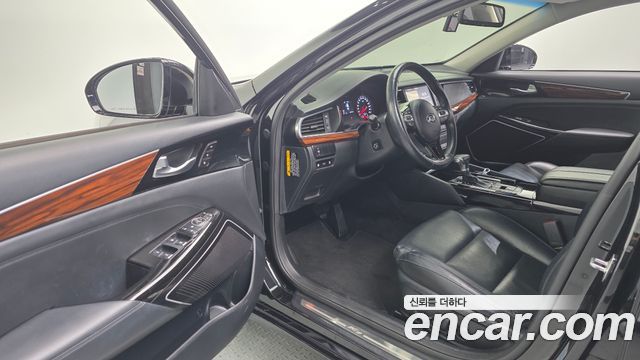 Kia K7 2016 — photo 11