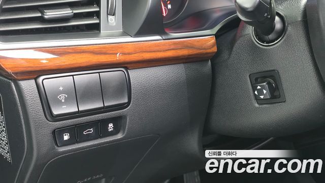 Kia K7 2016 — photo 13