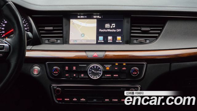 Kia K7 2016 — photo 16