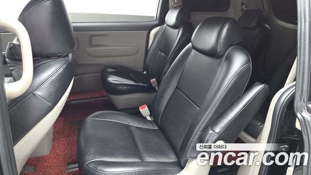 Kia Canival 2018 — photo 11