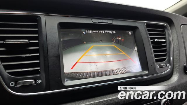 Kia Canival 2018 — photo 15