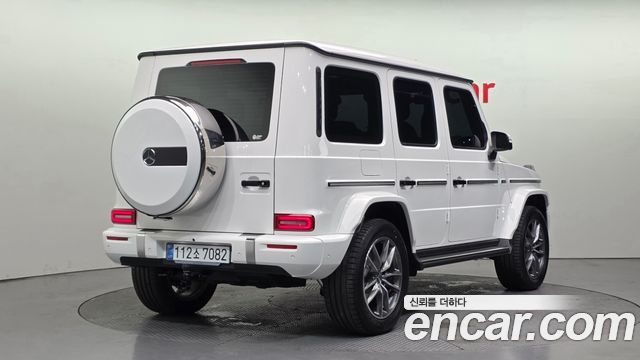 Mercedes-Benz G-Class 2026 — photo 2