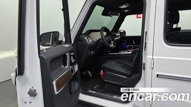 Mercedes-Benz G-Class 2026 — photo 13