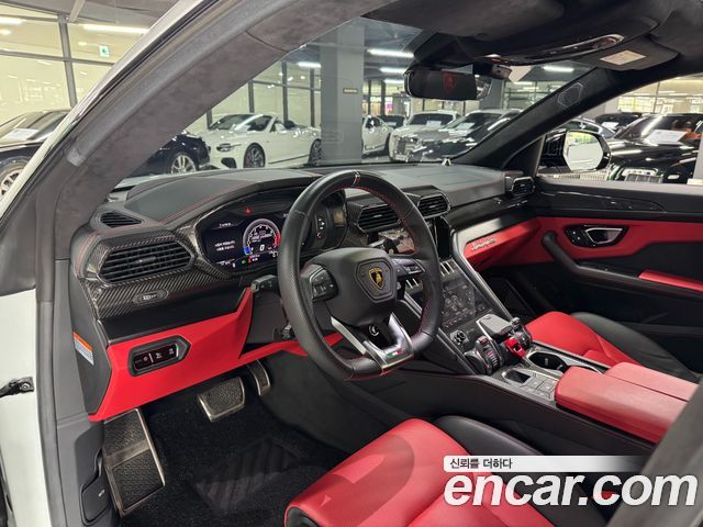 Lamborghini Urus 2021 — photo 5