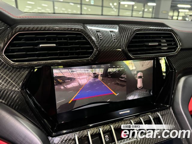 Lamborghini Urus 2021 — photo 6