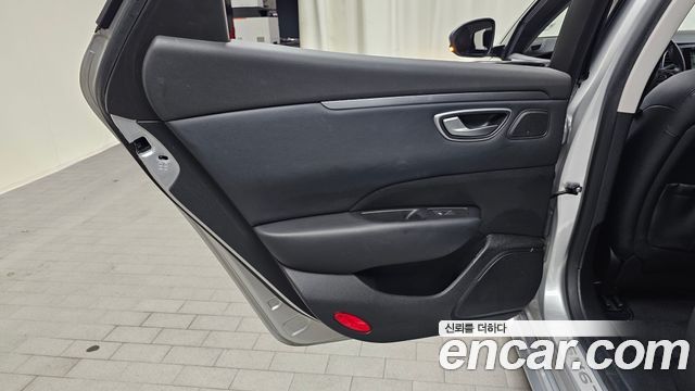 Renault Korea SM6 2016 — photo 15