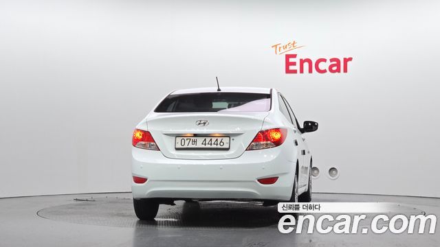Hyundai Accent 2015 — photo 4