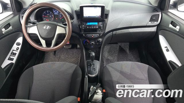 Hyundai Accent 2015 — photo 7