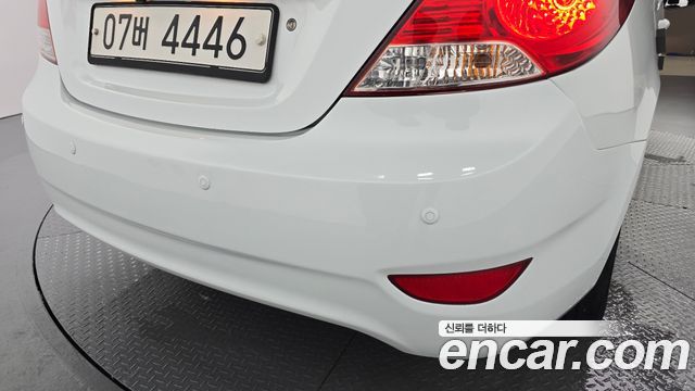 Hyundai Accent 2015 — photo 20