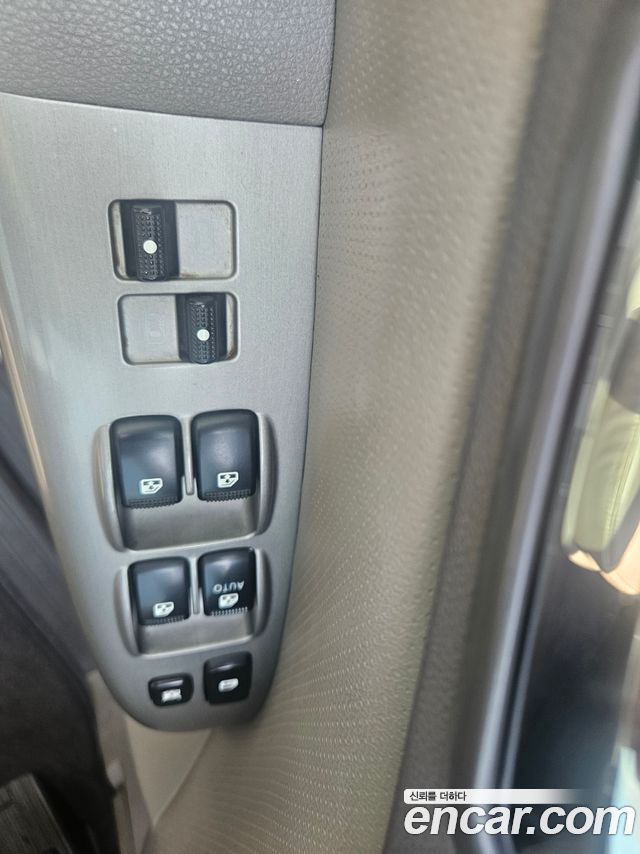 Kia Canival 2012 — photo 8