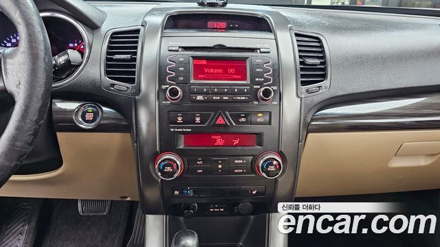 Kia Sorento 2012 — photo 20