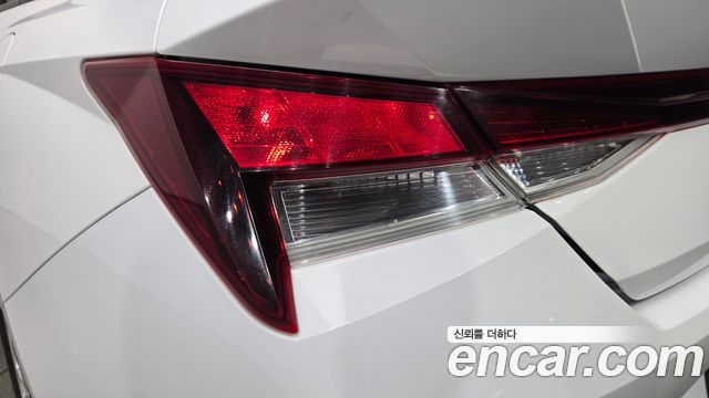 Hyundai AVANTE 2021 — photo 9