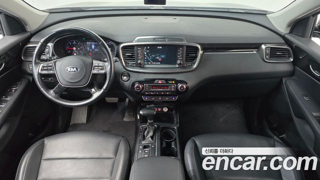 Kia Sorento 2019 — photo 10