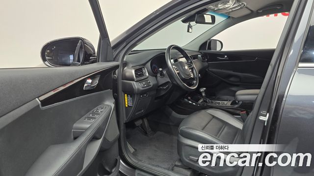 Kia Sorento 2019 — photo 13