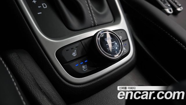 Hyundai Venue 2022 — photo 24