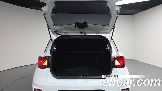 Hyundai Venue 2022 — photo 26
