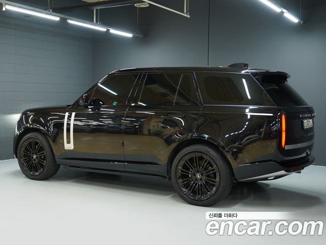 Land Rover Range Rover 2023 — photo 3