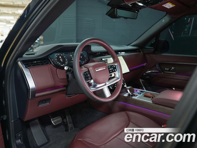Land Rover Range Rover 2023 — photo 6